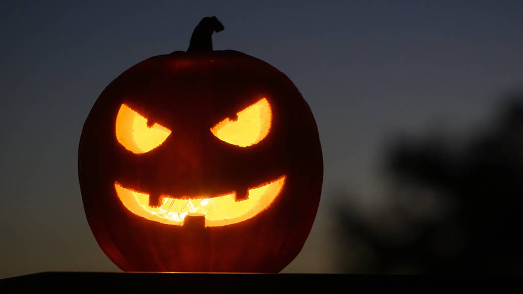 Sachbeschädigungen und Ruhestörungen begleiten Halloween