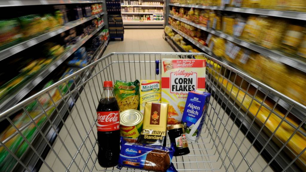 Das Leben in Deutschland hat sich im November nochmals stärker verteuert. Mit 2,2 Prozent überschritt die jährliche Inflationsrate erstmals seit Juli wieder die Zwei-Prozent-Marke. (Archivbild)