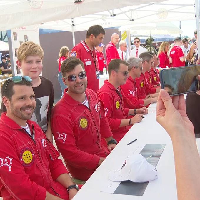 Fans der Patrouille Suisse können die «Helden der Lüfte» hautnah erleben