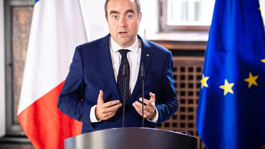 ARCHIV - Der bisherige Verteidigungsminister Frankreichs, Sébastien Lecornu, wurde zum Premierminister ernannt. Foto: Moritz Frankenberg/dpa/Archivbild