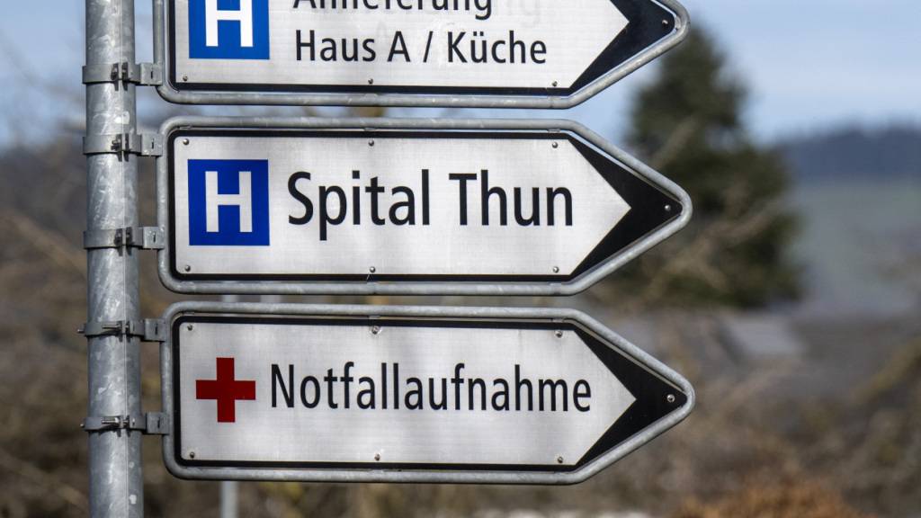Die Notfallaufnahmen haben an Tagen nach der Zeitumstellung besonders viel zu tun. (Archivbild)