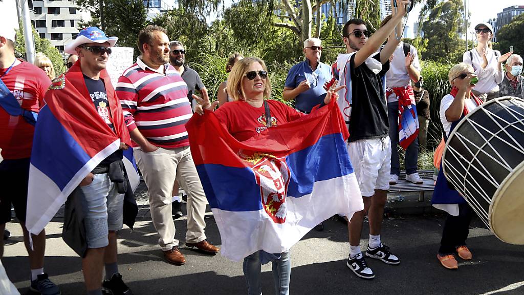 Fans protestieren in Melbourne für Novak Djokovic