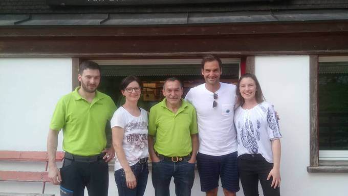 Roger Federer wandert im Alpstein