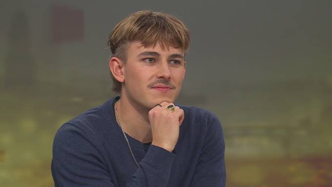 Mit 22 erobert er die Buchwelt: Wie tickt Jungautor Nelio Biedermann?  