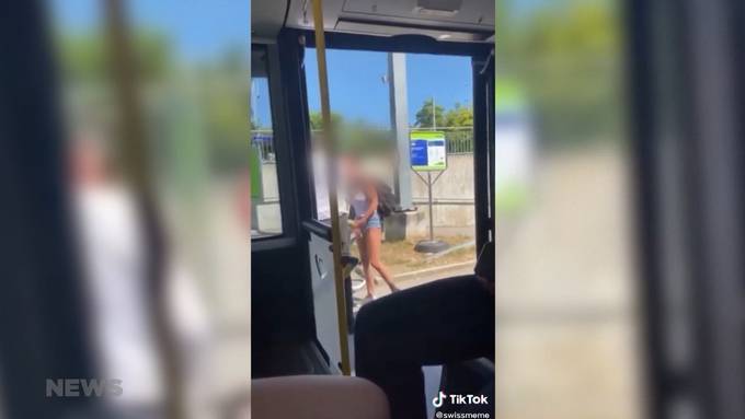 Kerzers: Fahrgast rastet wegen Maskenpflicht aus und beleidigt Chauffeur