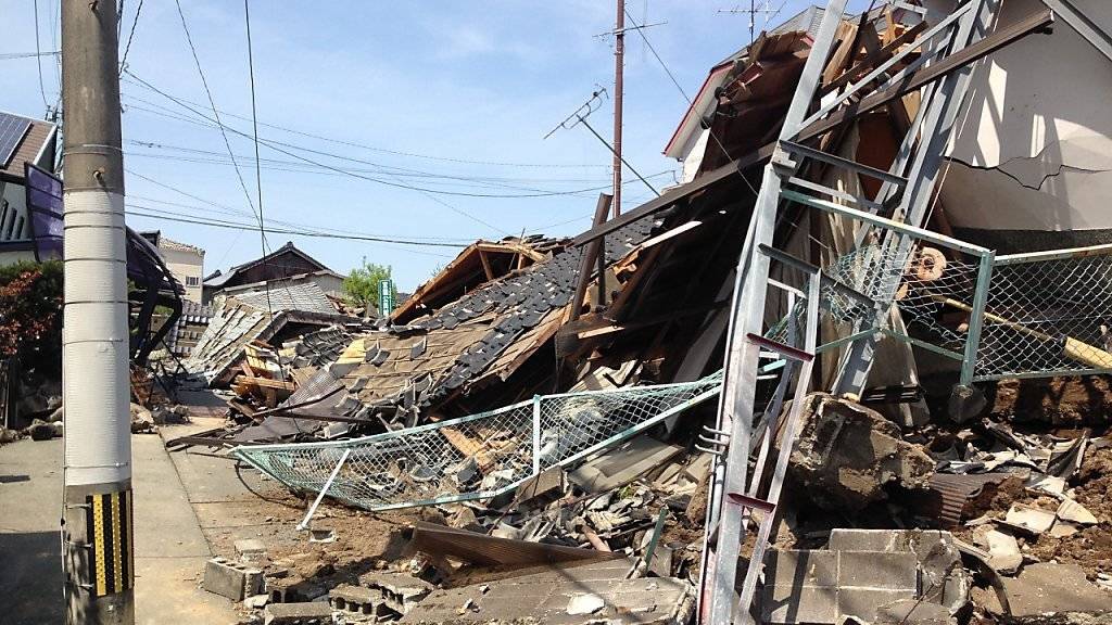 Bild der Zerstörung nach den Beben in Mashiki in der Präfektur Kumamoto