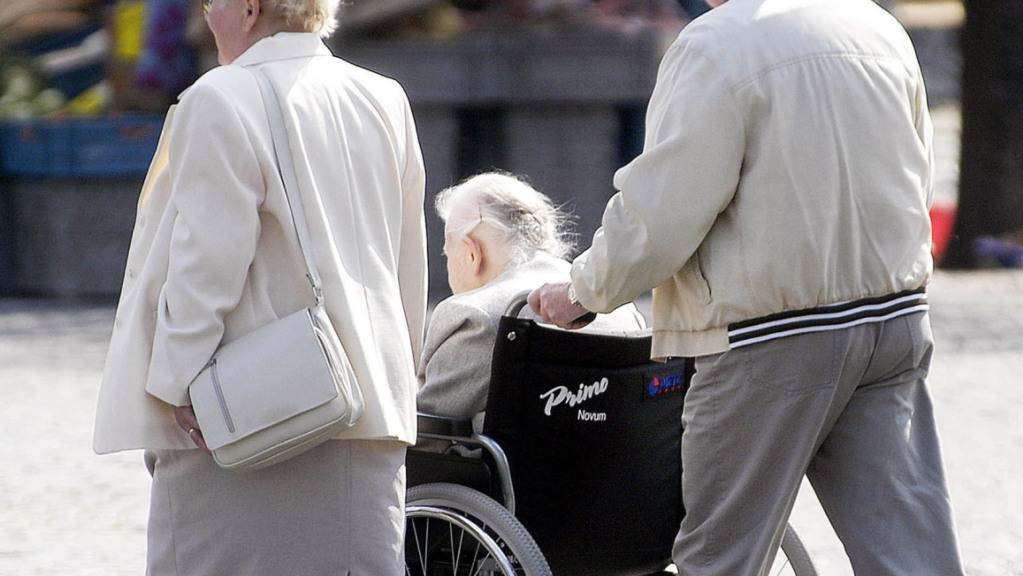 Immer mehr ältere Menschen werden Opfer von Gewalt - und dies oft schleichend. (Symbolbild)
