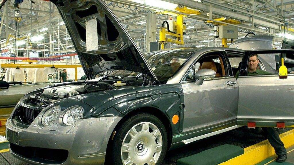 Die britische Regierung will mehr als zwei Milliarden Pfund oder umgerechnet 2,2 Milliarden Franken in die heimische Autobranche investieren. (Archivbild)