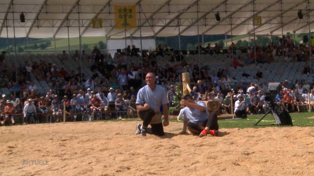 Aargauer Kantonalschwingfest: Roger Meier ist der älteste Schwinger