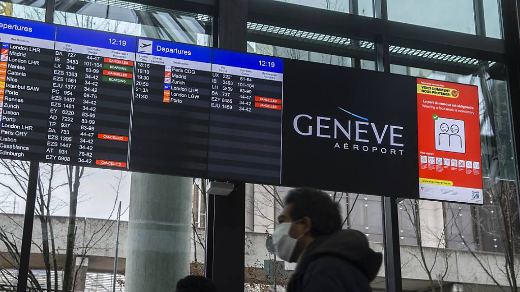 Ab Montag müssen alle Passagiere von Flügen in die Schweiz vorgängig beim Checkin einen negativen Corona-Test vorweisen. (Archivbild)