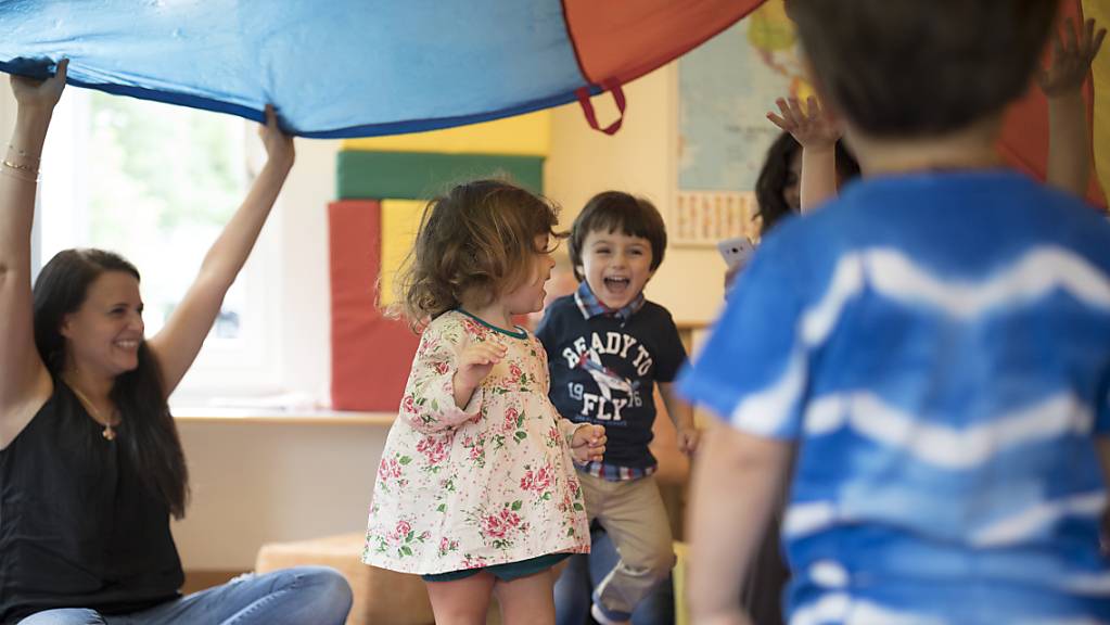 83 Kinder im Vorschulalter lernen in Chur während sechs bis acht Stunden die Woche deutsch. Ziel ist es, sie sprachlich fit für den Kindergarten zu machen. (Symbolbild)