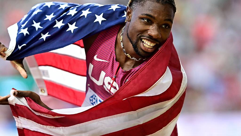 Der 26-jährige Noah Lyles wirft sich im Pose