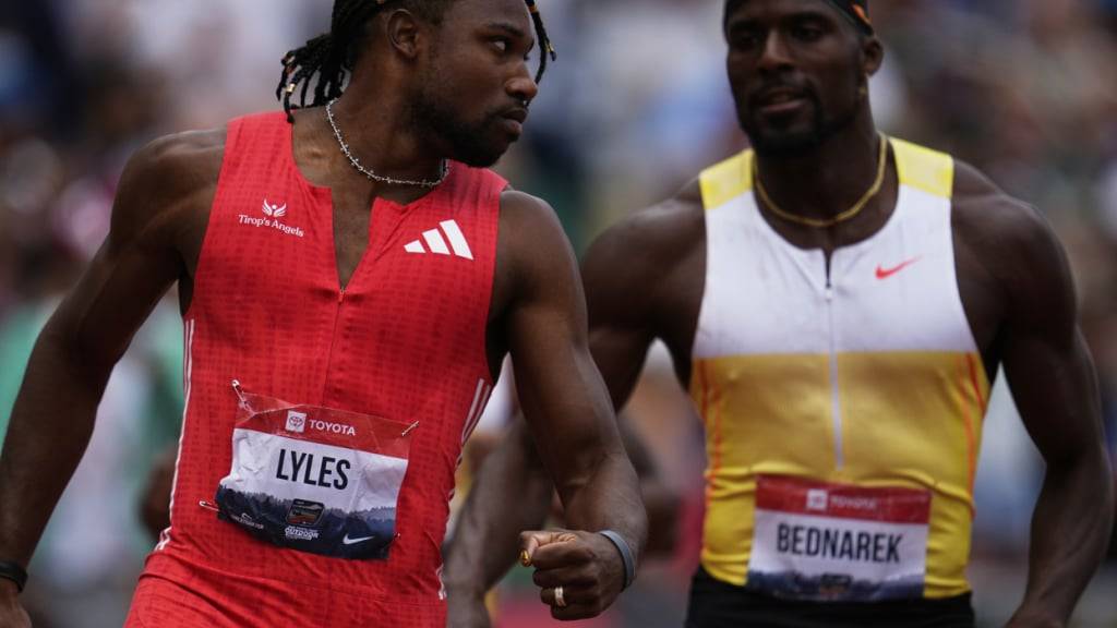 Noah Lyles wirft seinen langjährigen Rivalen Kenny Bednarek einen provokanten Blick zu