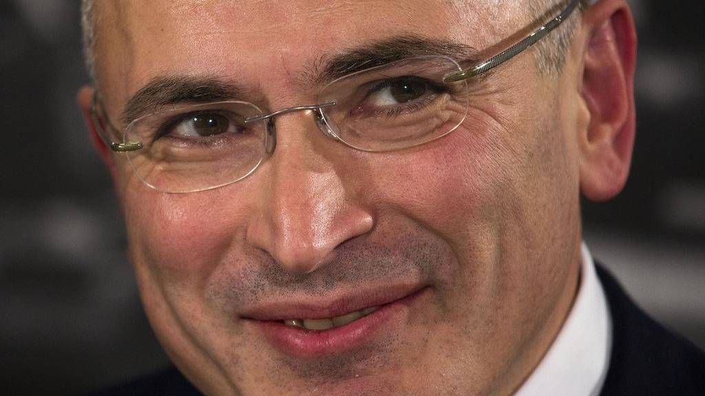 Ex-Ölmanager Chodorkowski kritisiert Russlands Präsidenten Putin öffentlich.