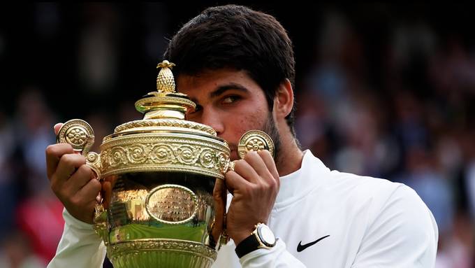 Alcaraz stürzt Djokovic vom Wimbledon-Thron