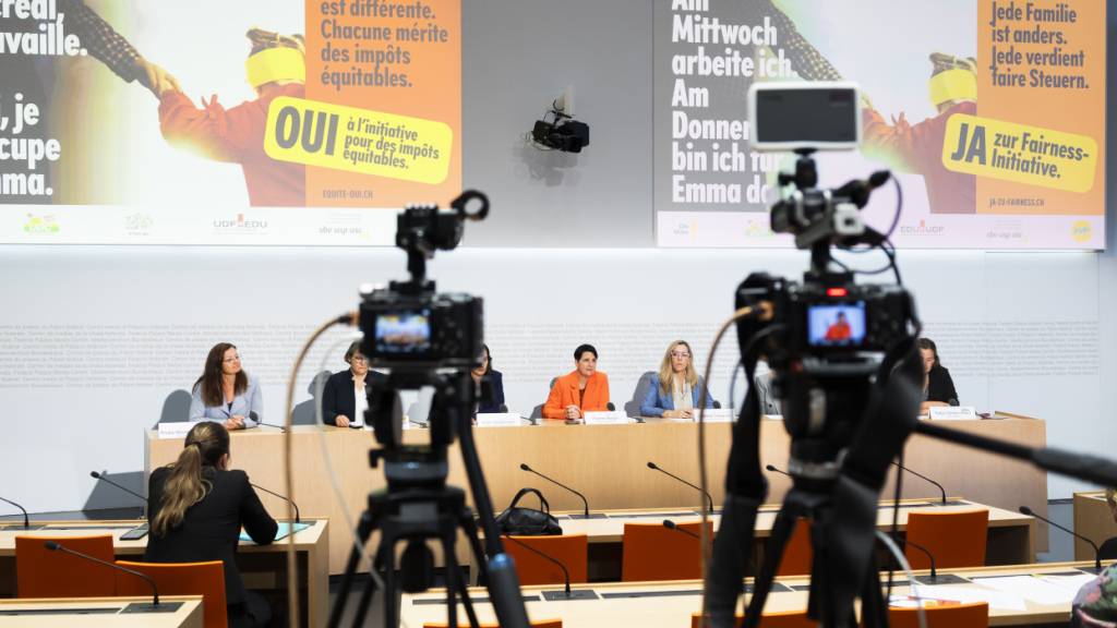 «Jedes Leben, jede Familie ist anders»: Das Steuersystem dürfe keine Lebensmodelle bevorzugen, betonten die Initiantinnen bei der Lancierung der «Fairness-Initiative».