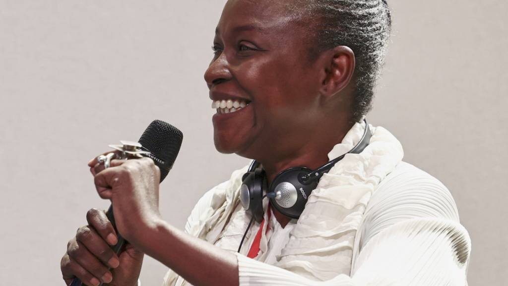Koyo Kouoh hat die diesjährige Kunstbiennale konzipiert. Nach ihrem unerwarteten Tod im vergangenen Mai hat ihr Kuratorenteam die von ihr begonnene Arbeit fortgeführt und umgesetzt. (Archivbild)