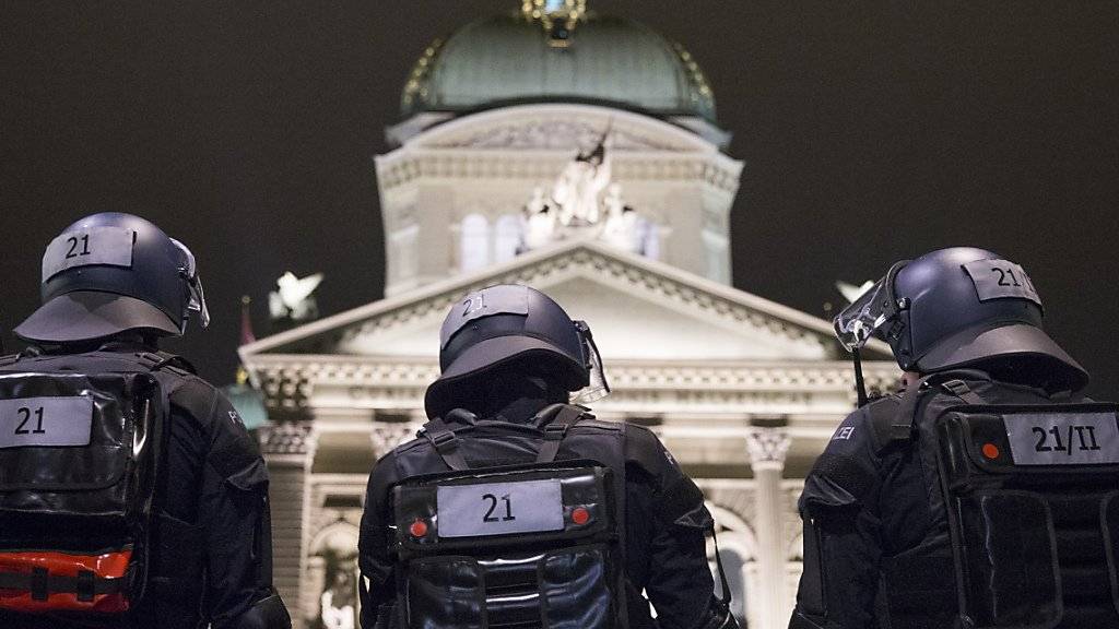 Die Schweiz vor Terroranschlägen schützen: Für das Bundesamt für Polizei (fedpol) steht dieses Ziel in den kommenden Jahren im Fokus. (Symbolbild)