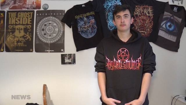 Schüler darf keine Metal-T-Shirts tragen