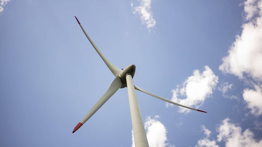 Die AEW Energie AG baut durch die Übernahme eines Unternehmens ihre Investitionen in Windenergie aus. (Symbolbild)