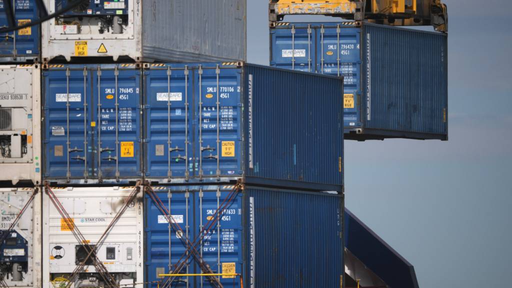 Für die Luzerner Industrie ist der Export ihrer Produkte schwieriger geworden. (Symbolbild)