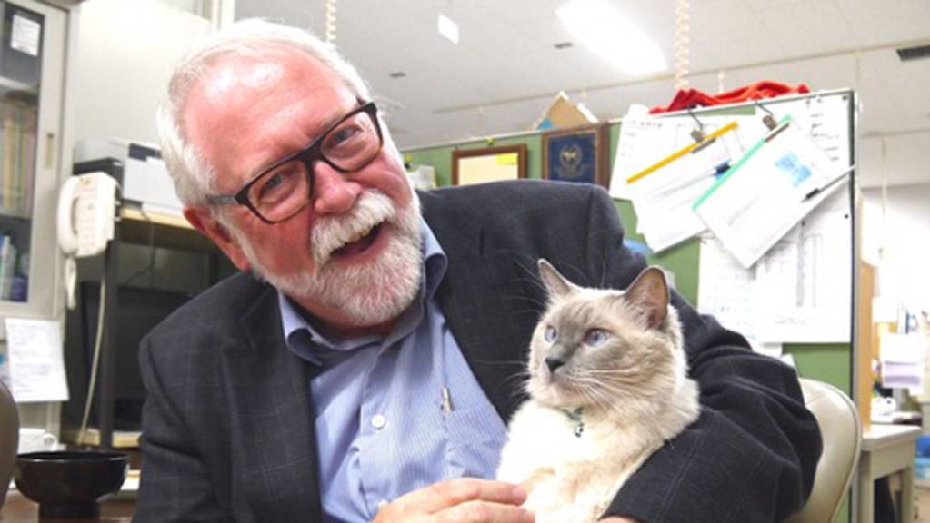 Der «Katzenguru» Dennis C. Turner spricht in St. Gallen über das Verhältnis zwischen Hauskatze und Mensch.