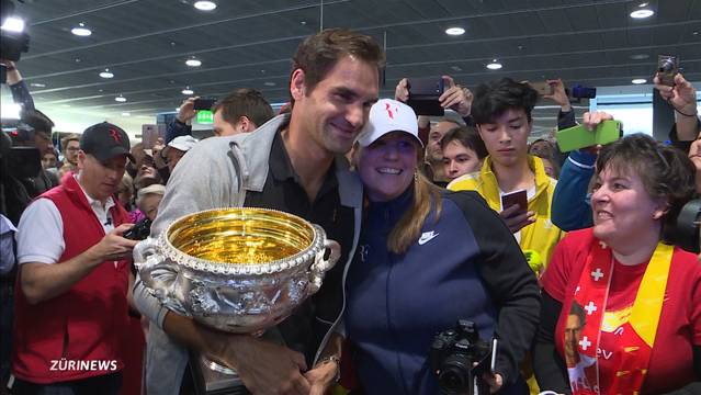 500 Fans empfangen Roger Federer