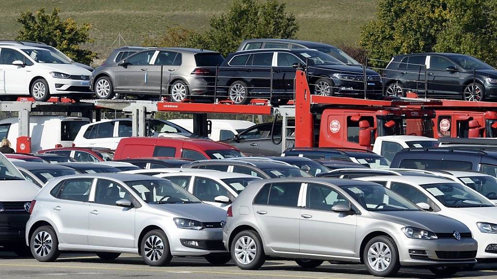Im ersten Halbjahr 2016 sind in der Schweiz weniger Autos verkauft worden als im Vorjahr. (Archiv)