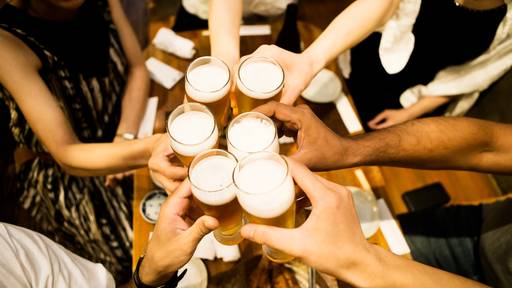 FDP und SVP halten Bierwerbeverbot für eine Bieridee
