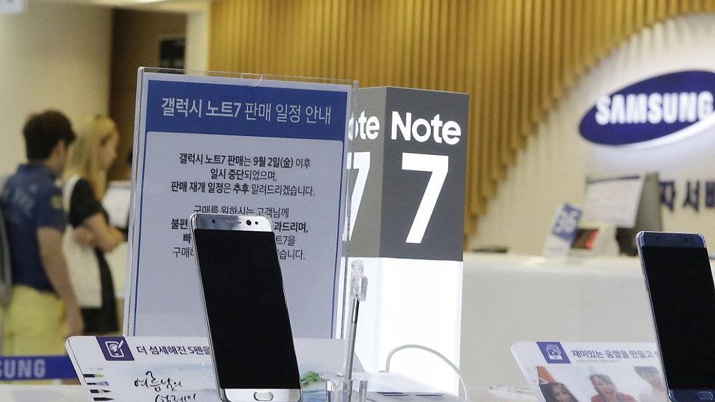 Samsung hat das Austauschprogramm für das Smartphone Galaxy Note 7 auch in der Schweiz begonnen. (Archiv)