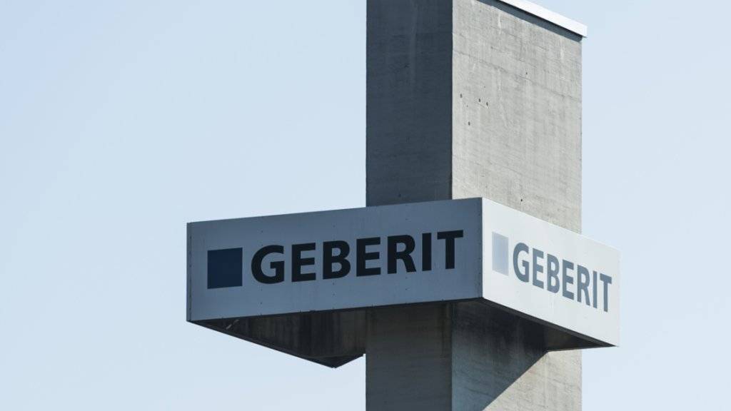 Geberit - im Bild der Hauptsitz in Rapperswil-Jona - macht zwei Keramikwerke in Frankreich dicht. (Archiv)