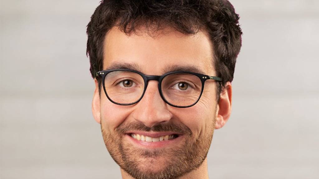 Simon Gredig (Grüne) schaffte im ersten Wahlgang den Sprung in den Churer Stadtrat.