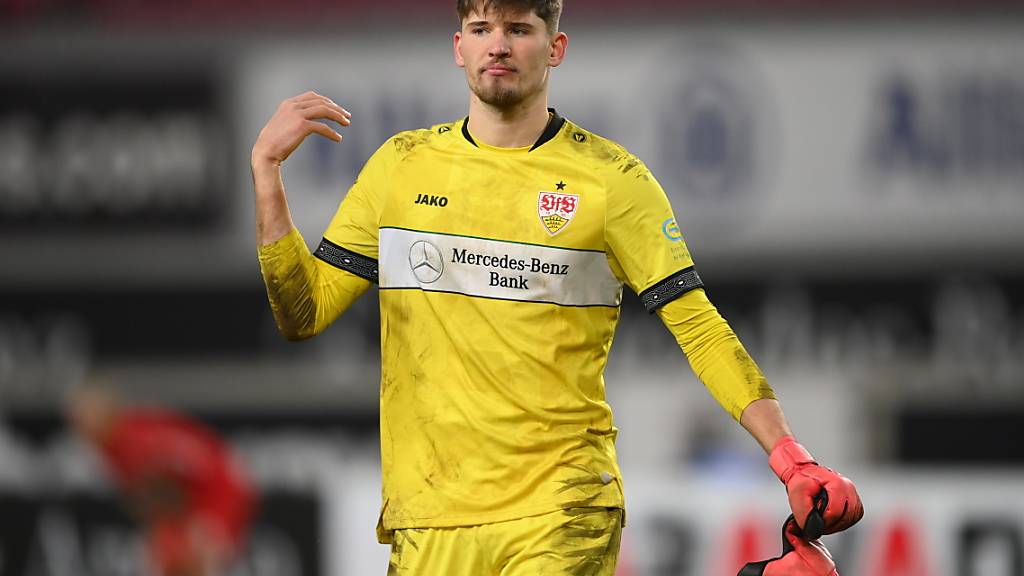 Gregor Kobel gewann mit dem VfB Stuttgart das Bundesliga-Duell gegen seinen Nationalteam-Kollegen Ruben Vargas und Augsburg