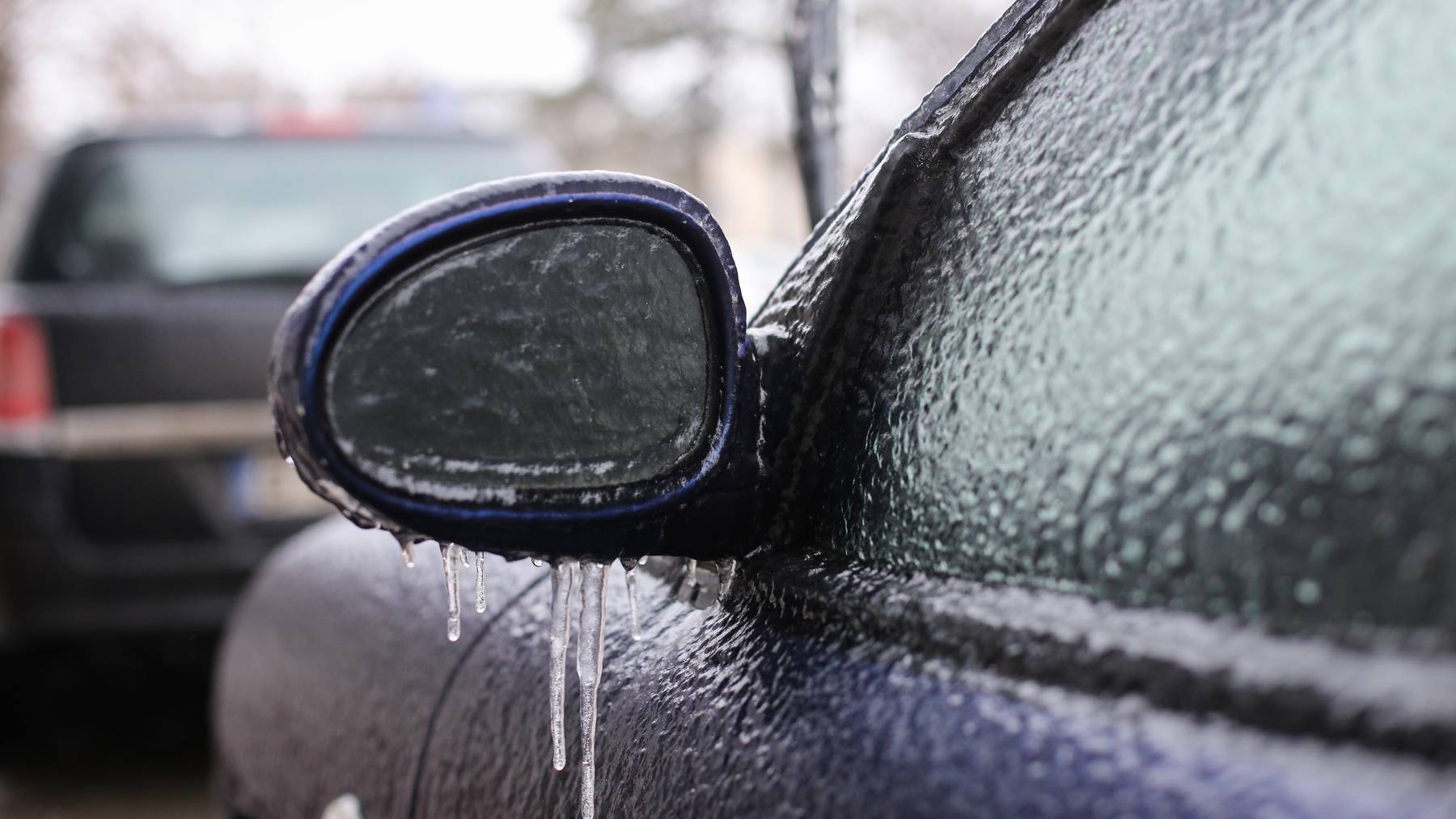Auto gefrierender Regen Eisregen