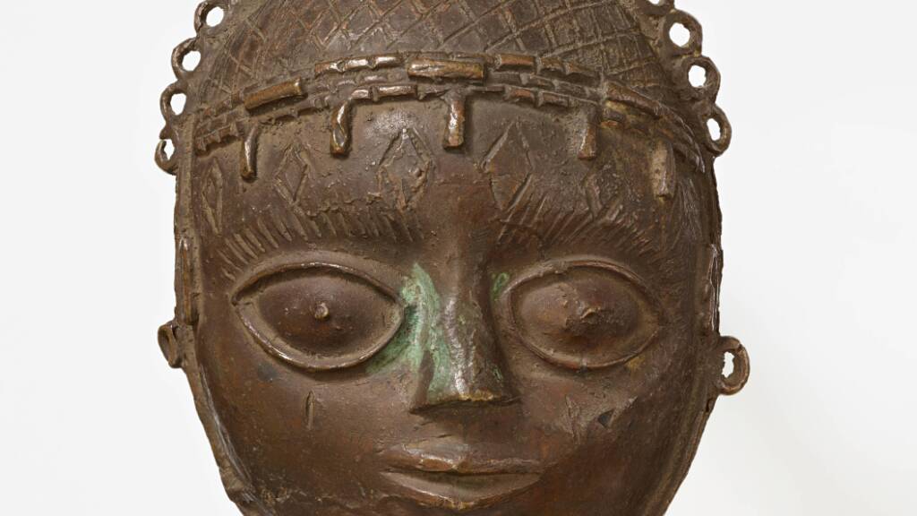 Schweizer Museen geben Nigeria einst geraubte Benin-Objekte zurück