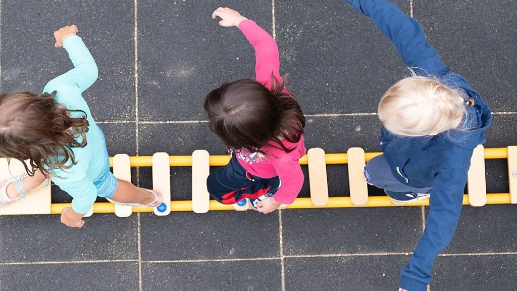 Die Stadt Zürich legt mit ihrer «Roadmap Kinderbetreuung» den Fokus auf die Förderung der Qualität in den Kitas. (Symbolbild)