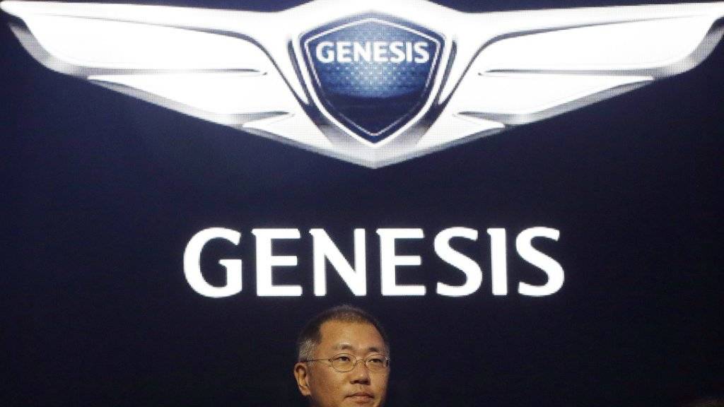 Vize-Chef Chung Euisun von Hyundai an einer Pressekonferenz in Seoul zur Lancierung der neuen Luxusmarke Genesis