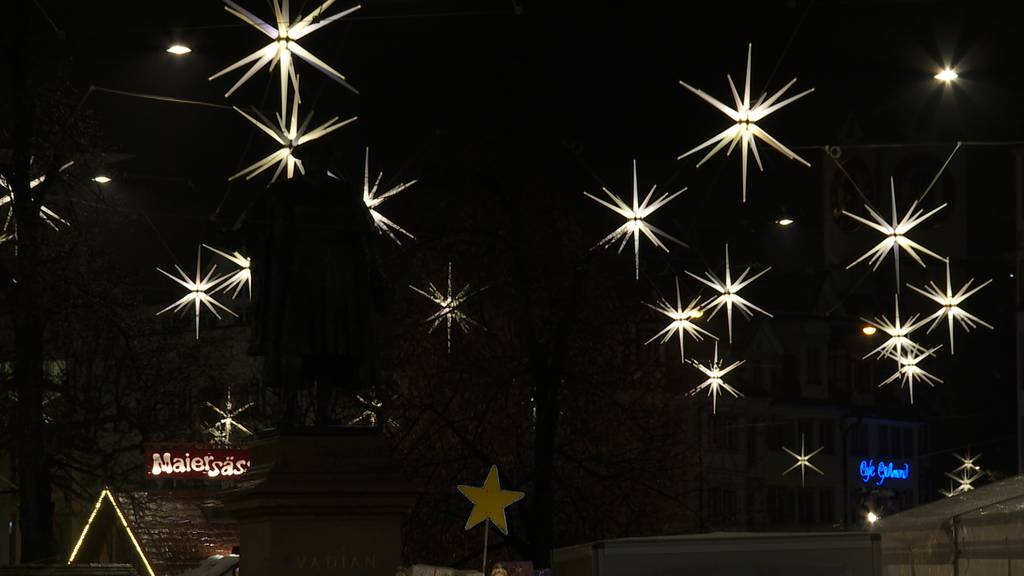 «Immer wieder wunderschön»: Die 700 Sterne in der Altstadt leuchten