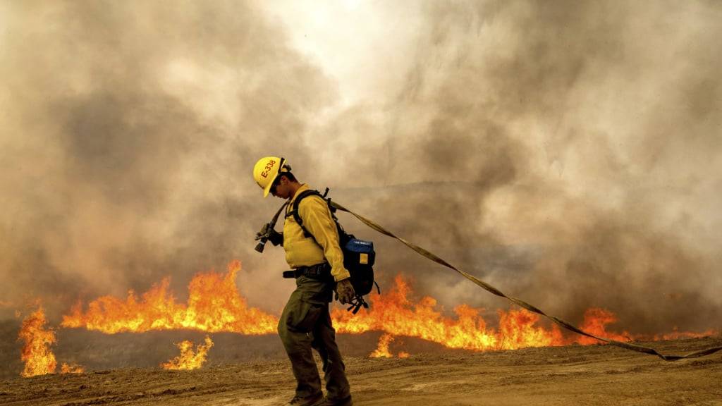 Kalifornien stellt sich mit Blick auf mögliche weitere Feuer auf einen schwierigen Sommer ein.