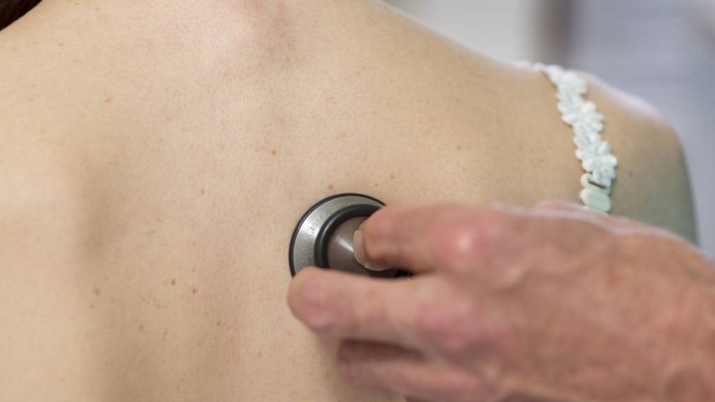 Zürcher Gericht muss über Zugang zum Handy eines Arztes entscheiden