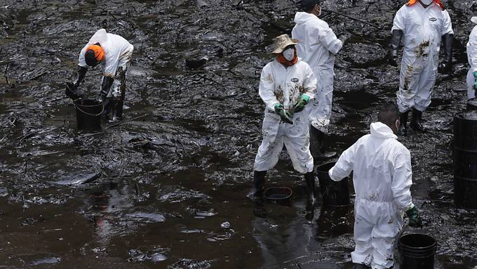 Peru ruft wegen Ölpest den Umwelt-Notstand aus