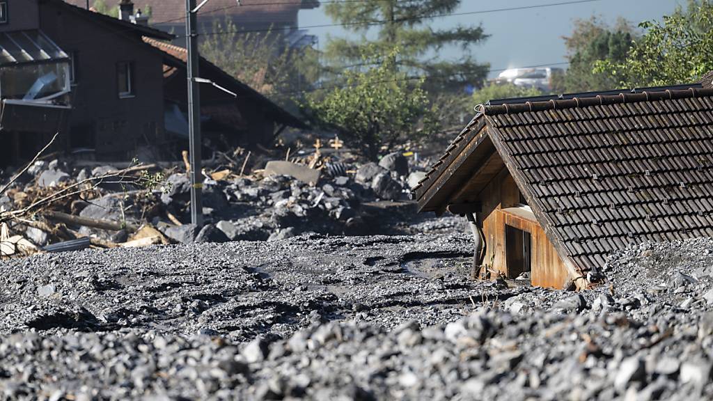 Mühlebach sorgt im Dorf Brienz für grosse Zerstörung