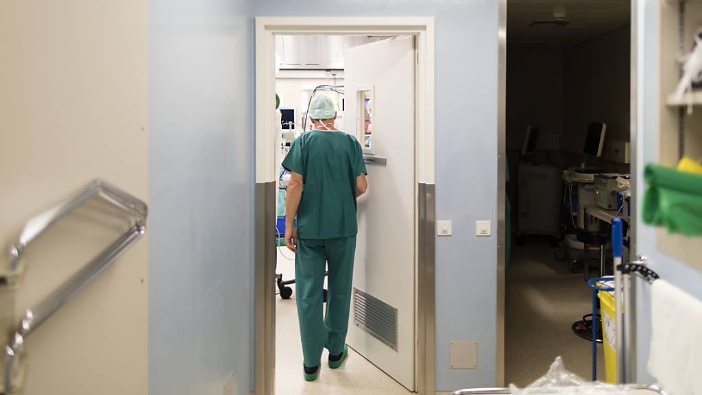 Die Chirurgie im Spital Aarberg erhält eine neue Leitung. (Symbolbild)