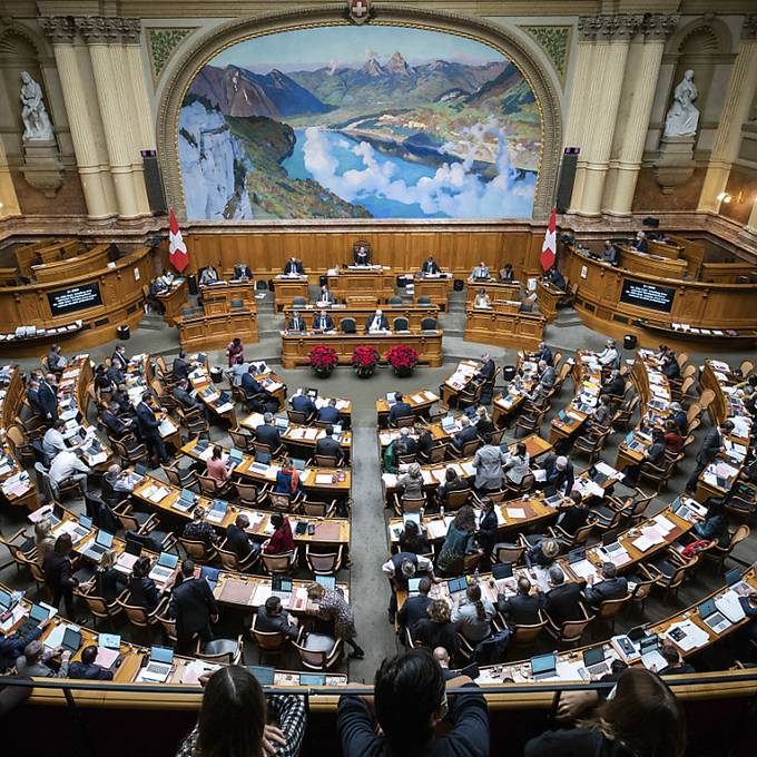 Schweizer Parteien feiern Wahlauftakt – jede auf ihre Art
