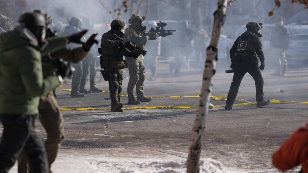 Mann nach Schüssen von Beamten in Minneapolis tot