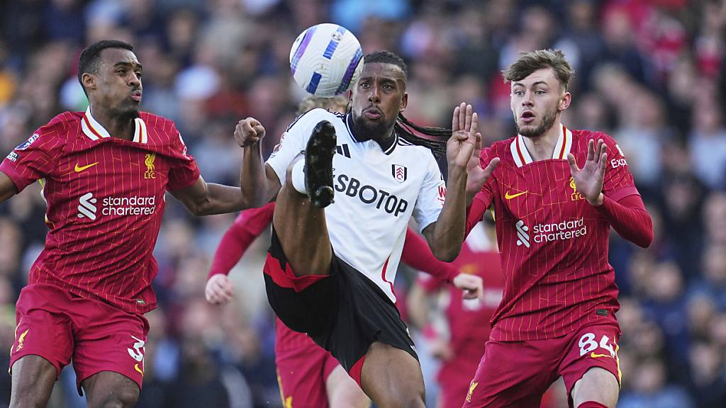 Fulhams Alex Iwobi behauptet sich artistisch