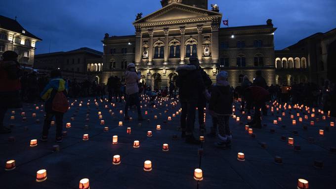 Tausende Lichter der Solidarität für Armutsbetroffene entzündet
