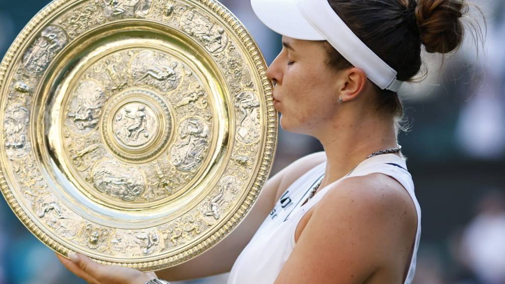 Linda Noskova mit einem sehr emotionalen Wimbledon-Titel
