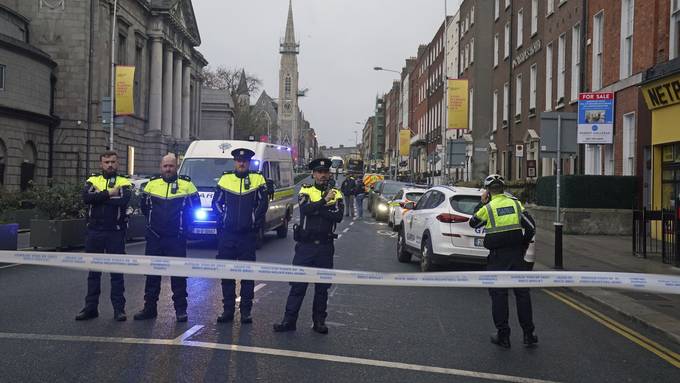 Fünfjährige und Frau bei Messerattacke in Dublin schwer verletzt
