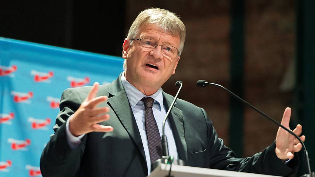 Jörg Meuthen, Bundesvorsitzender der AfD, spricht zum Auftakt des Landesparteitags der AfD Saar.